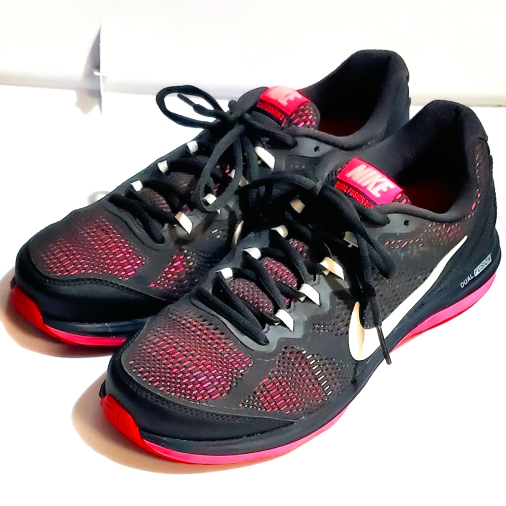 NIKE DUAL FUSION RUN 3 RUNNING TRAINER SHOES. WOMENS Sz:9 LIKE NEW!
